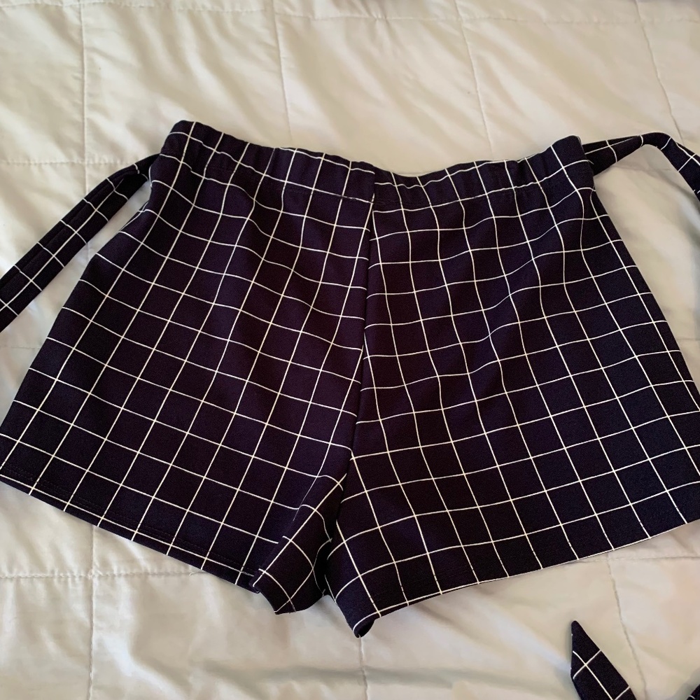Navy shorts from Papermoon